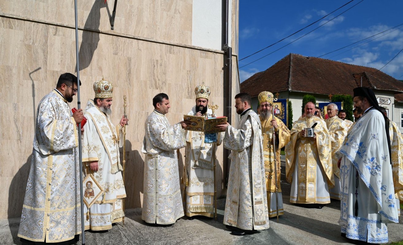 Zi de sărbătoare în Parohia Certeju de Sus, Protopopiatul Deva 333348