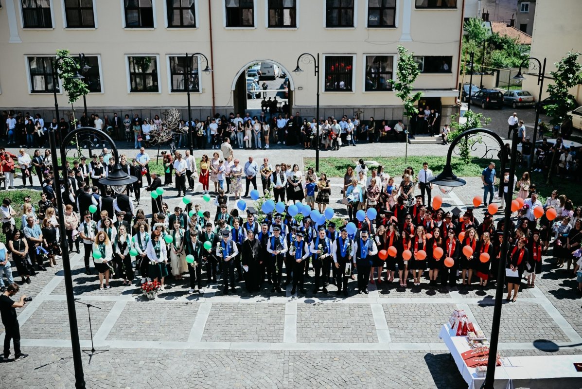 Festivitatea de absolvire la Colegiul Ortodox „Mitropolitul Nicolae Colan” din Cluj-Napoca 333506