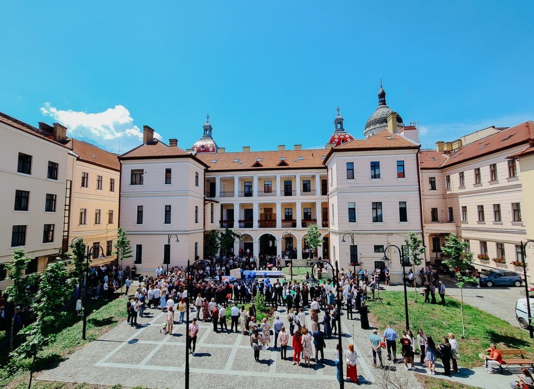 Festivitatea de absolvire la Colegiul Ortodox „Mitropolitul Nicolae Colan” din Cluj-Napoca 333509