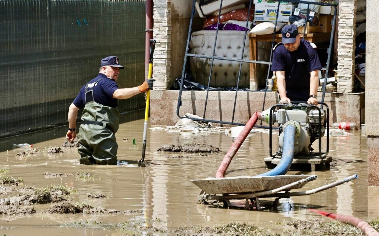 Sinistrații cu locuința asigurată sunt îndemnați să ceară daune 333499