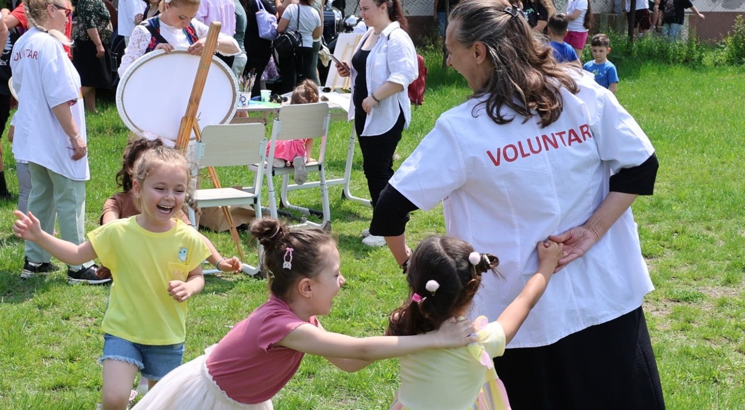 Ziua Copilului sărbătorită cu muzică, artă și jocuri în comuna Balta Doamnei 333530