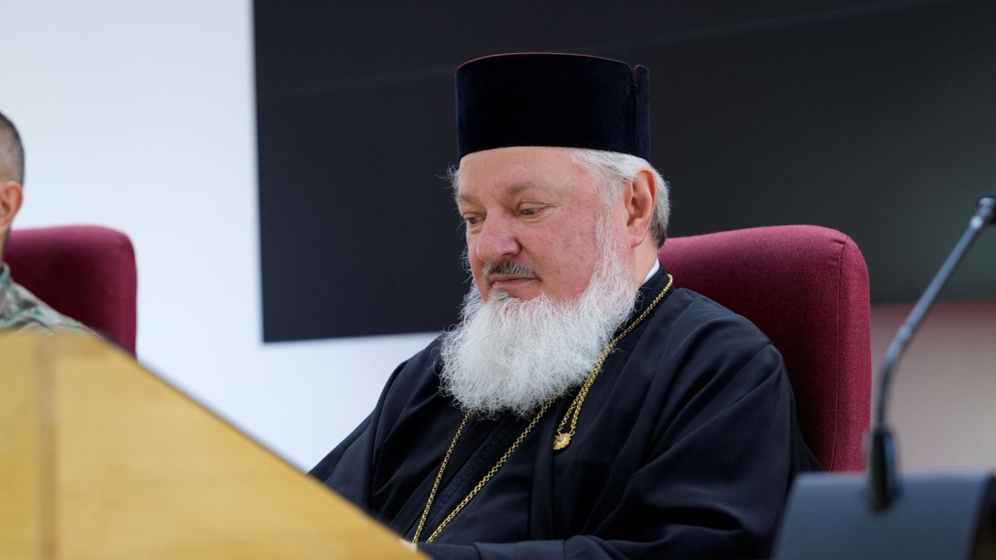 Continuă la Sibiu lucrările Convocării anuale a preoţilor militari 333742