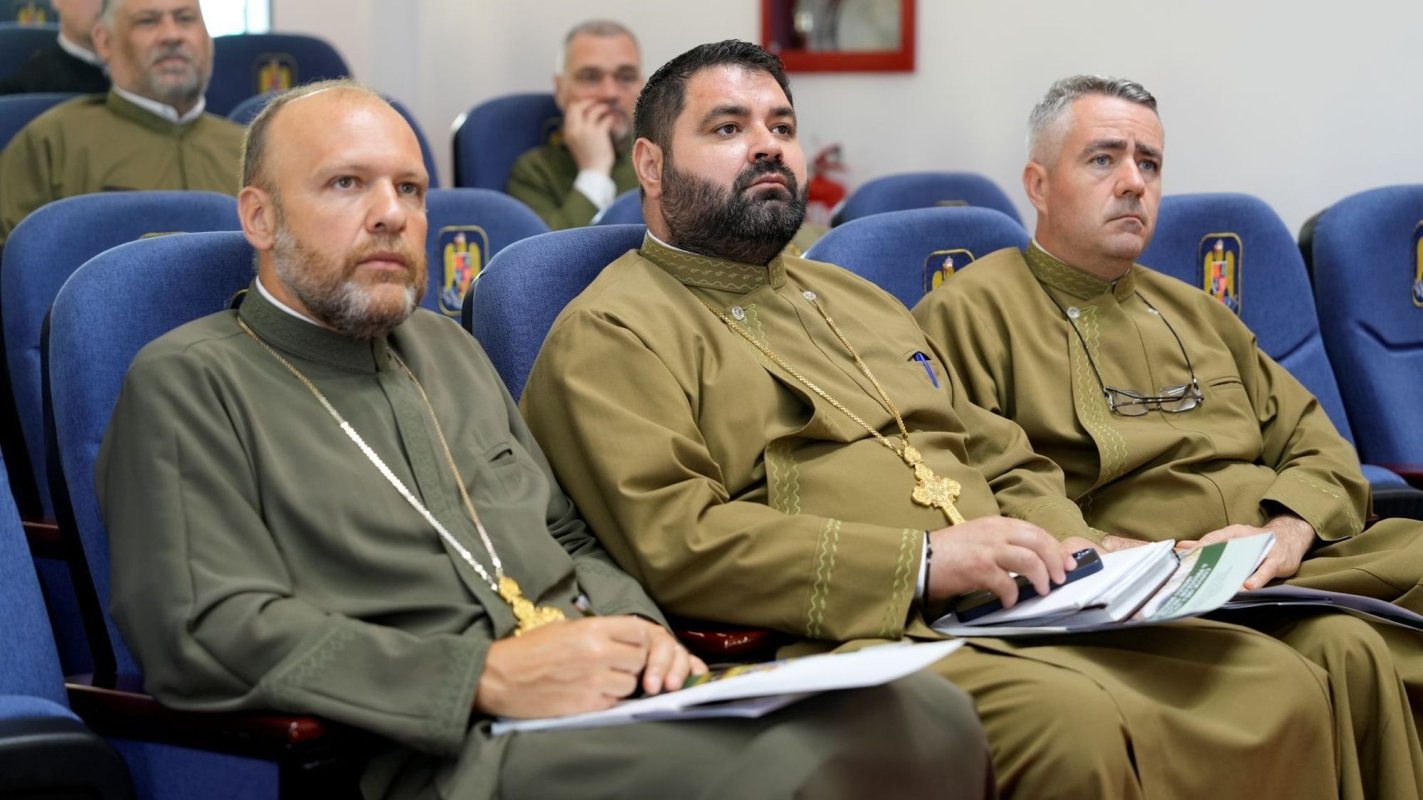 Continuă la Sibiu lucrările Convocării anuale a preoţilor militari 333748