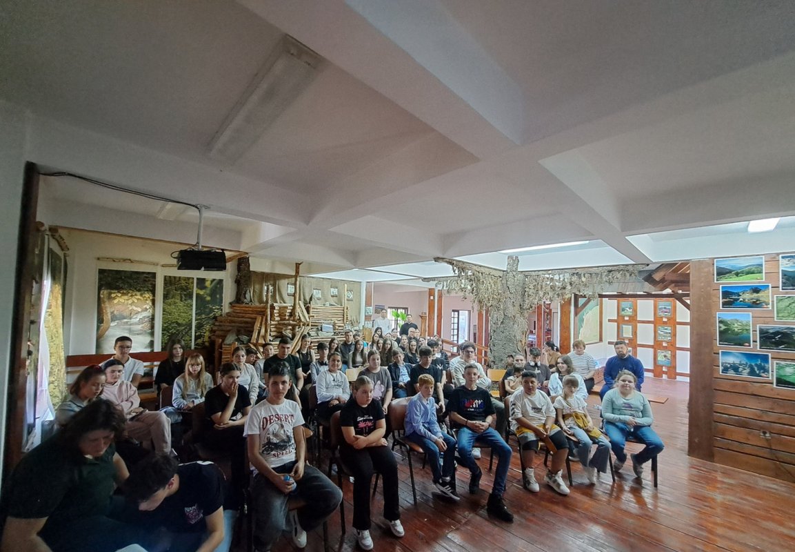 Întâlnirea tinerilor ortodocși din Episcopia Devei și Hunedoarei, la Haţeg 333621