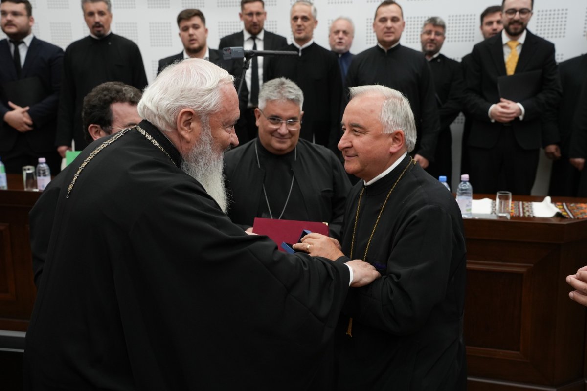 Eveniment omagial dedicat profesorilor emeriți Vasile Stanciu și Stelian Tofană, la Cluj‑Napoca 334000