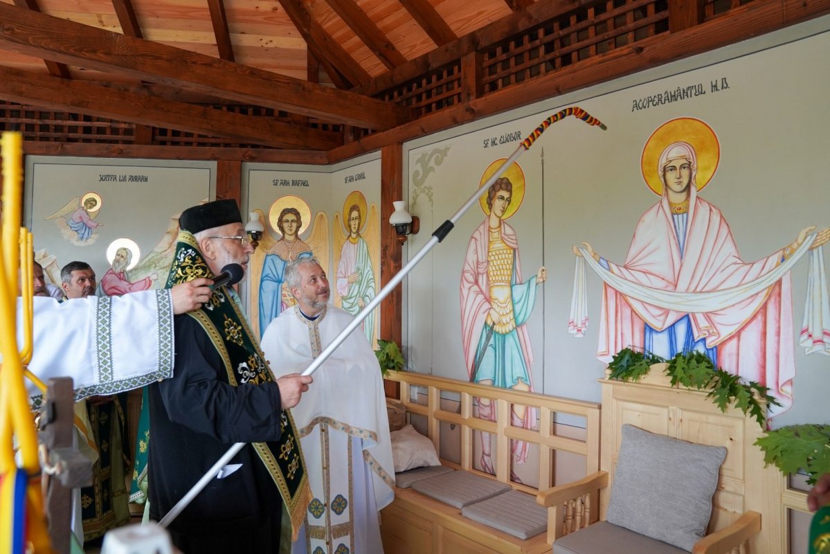 Prăznuire luminoasă și înnoire la hramul Mănăstirii Văleni 334160