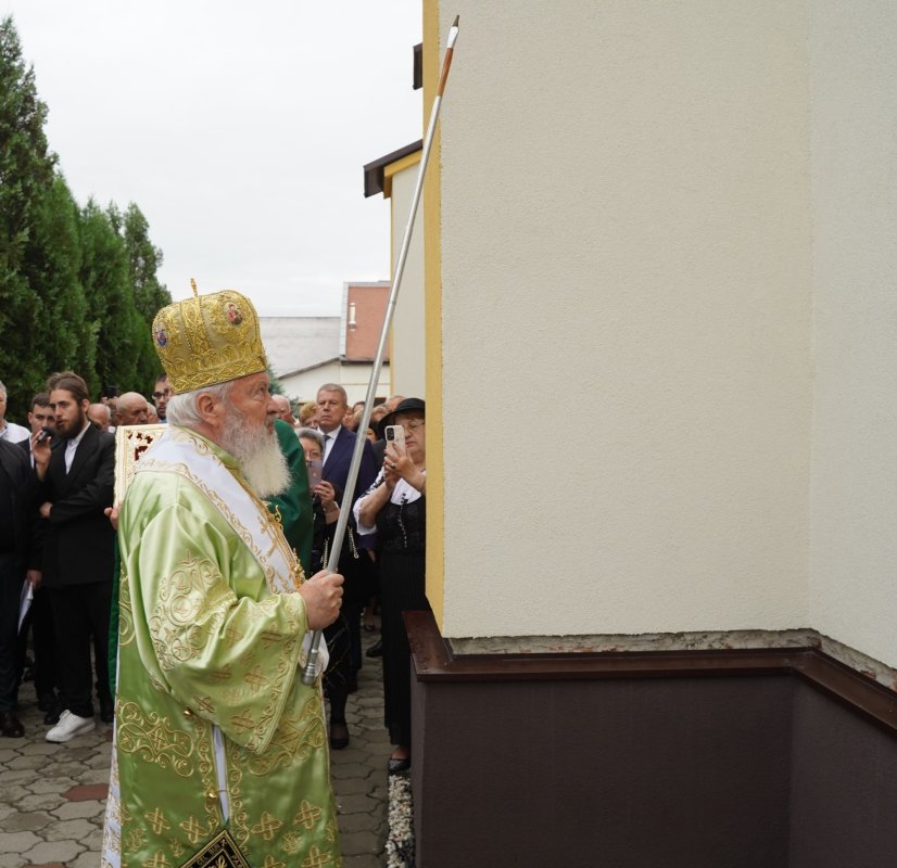 Resfințirea Bisericii „Sfânta Treime” din Alba Iulia 334112