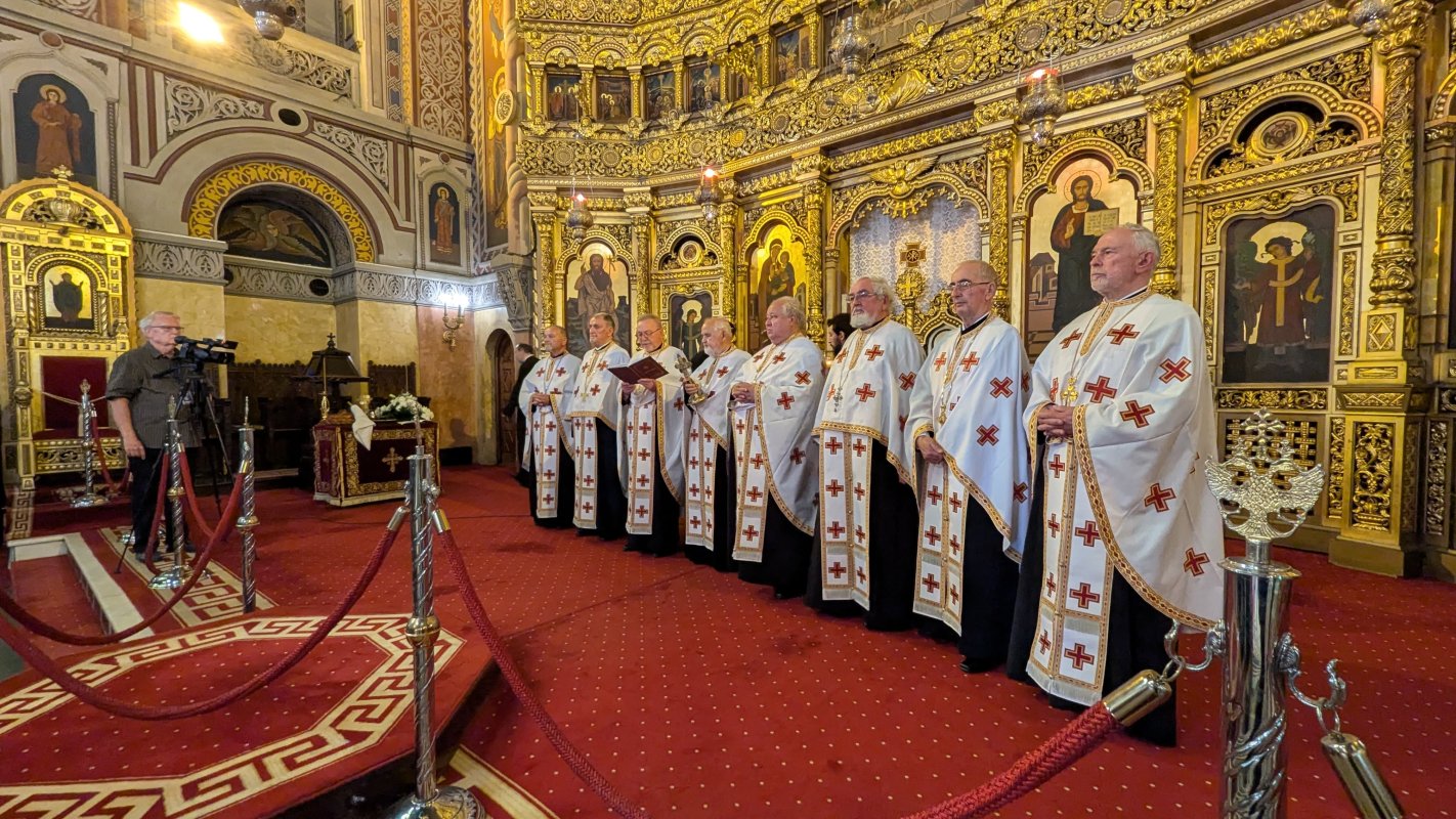 Comuniune academică şi eclesială la ceas aniversar 334272