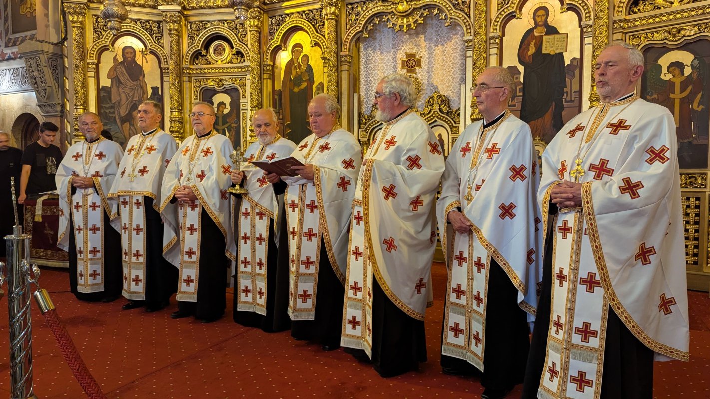 Comuniune academică şi eclesială la ceas aniversar 334281