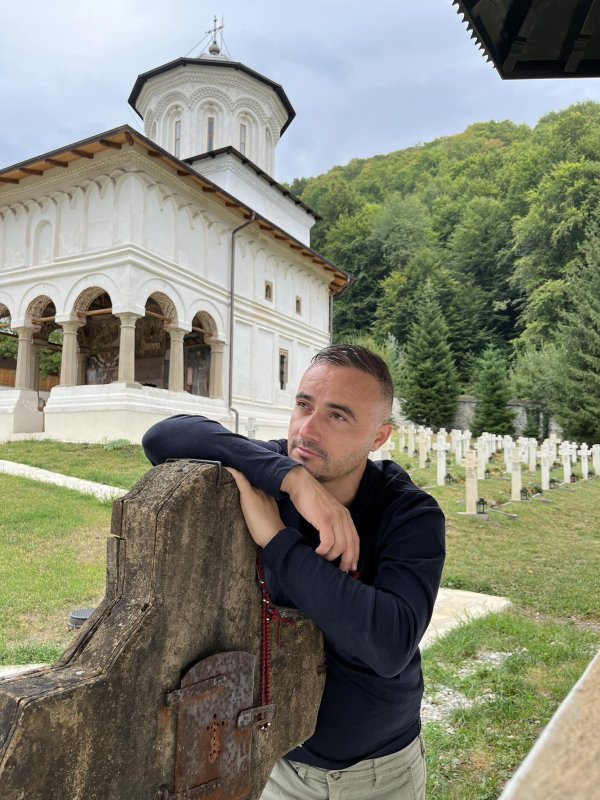 POEZIE: Marius Gabriel Cioroiu 334163