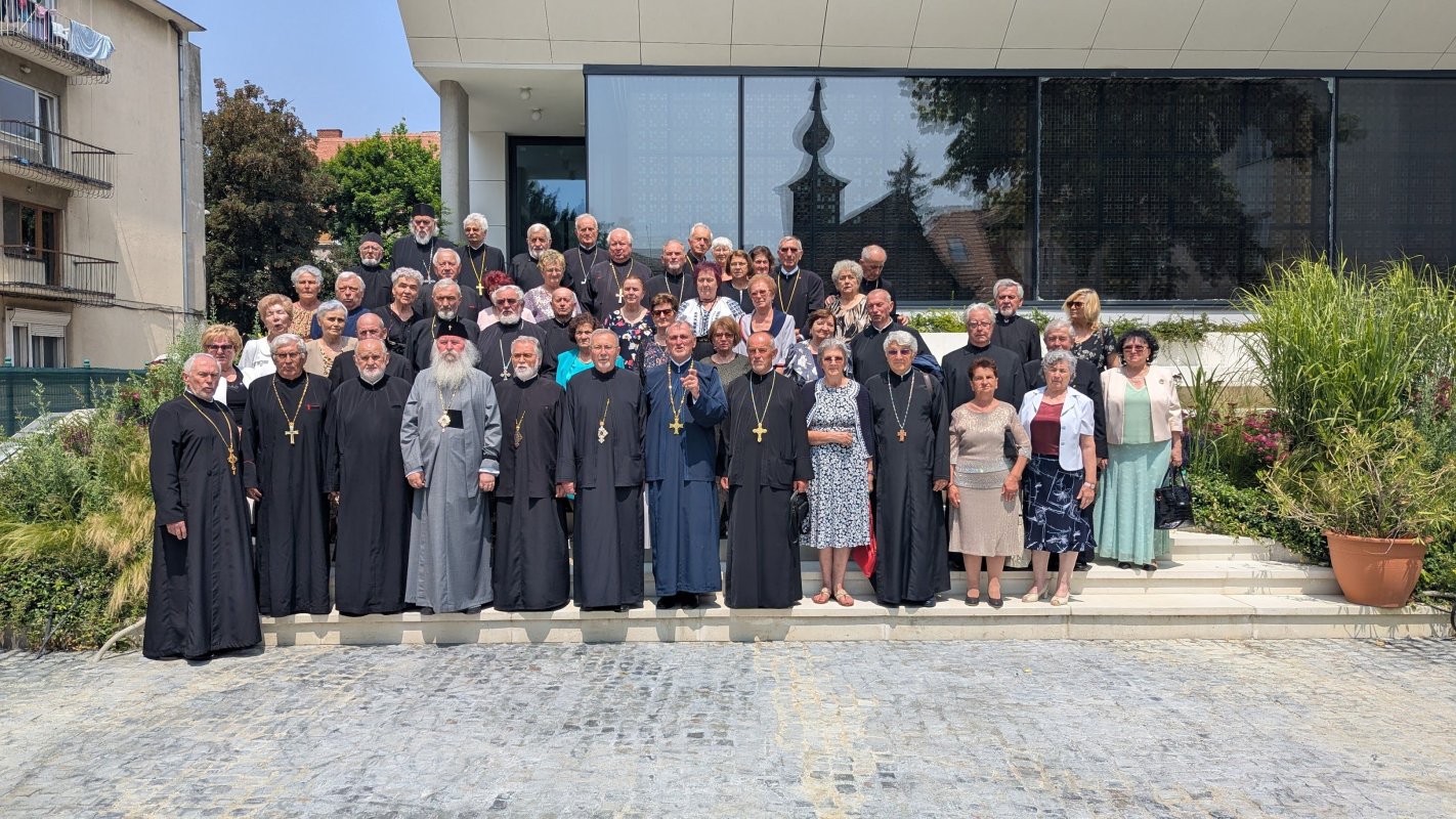 Revedere la 51 de ani de la absolvirea Institutului Teologic din Sibiu 334323