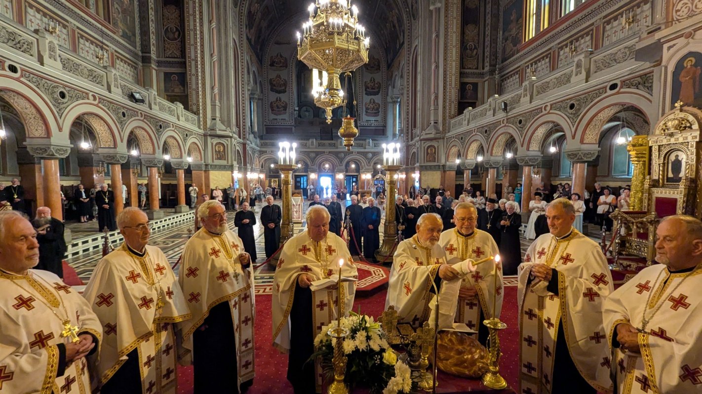 Revedere la 51 de ani de la absolvirea Institutului Teologic din Sibiu 334324