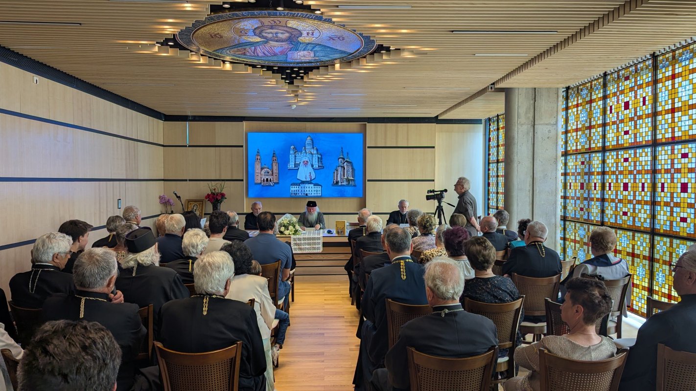 Revedere la 51 de ani de la absolvirea Institutului Teologic din Sibiu 334326