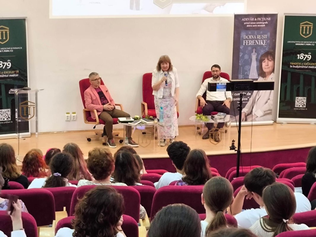 „Scriitorul are misiunea de a transforma durerea într-o metaforă” 334190