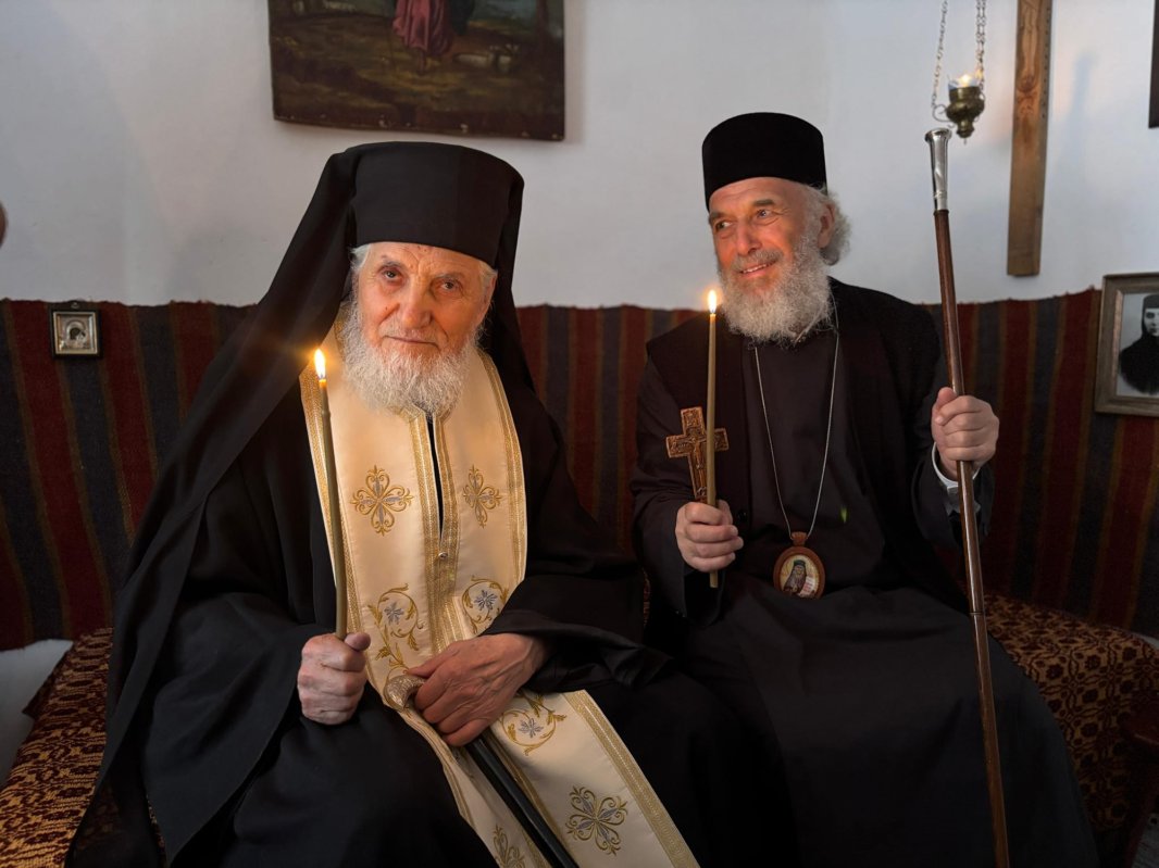 Tinerii pelerini, icoane vii ale Sfintei Liturghii 334177