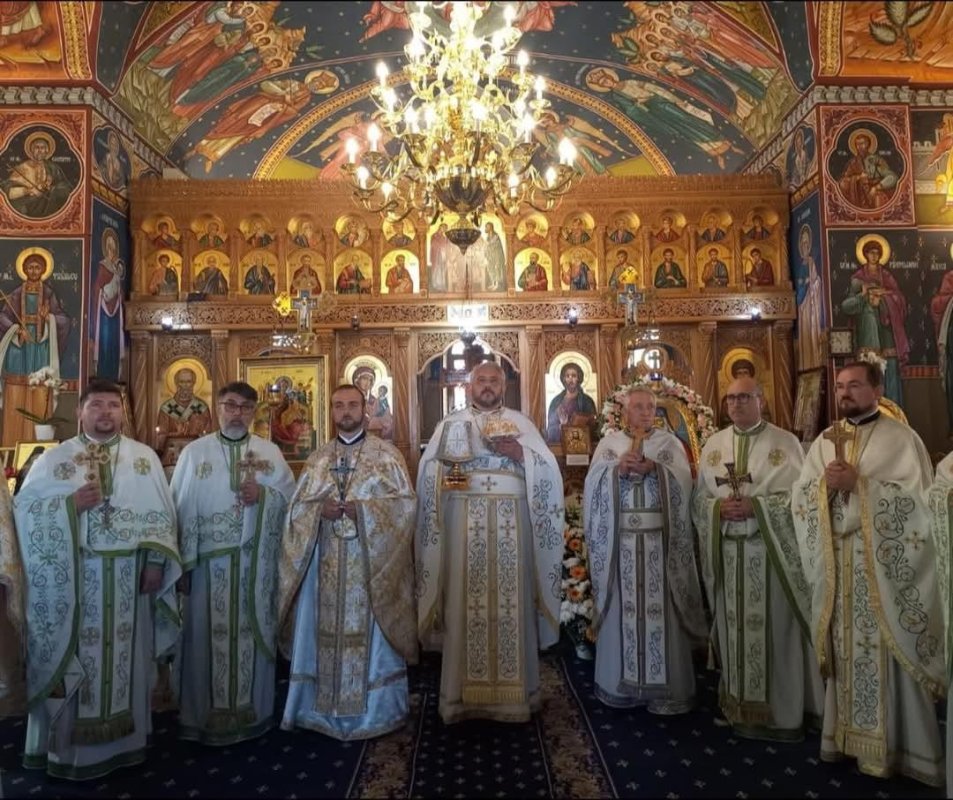 Spitalul Municipal „Sfântul Ierarh Doctor Luca” Onești și-a serbat ocrotitorul 334364