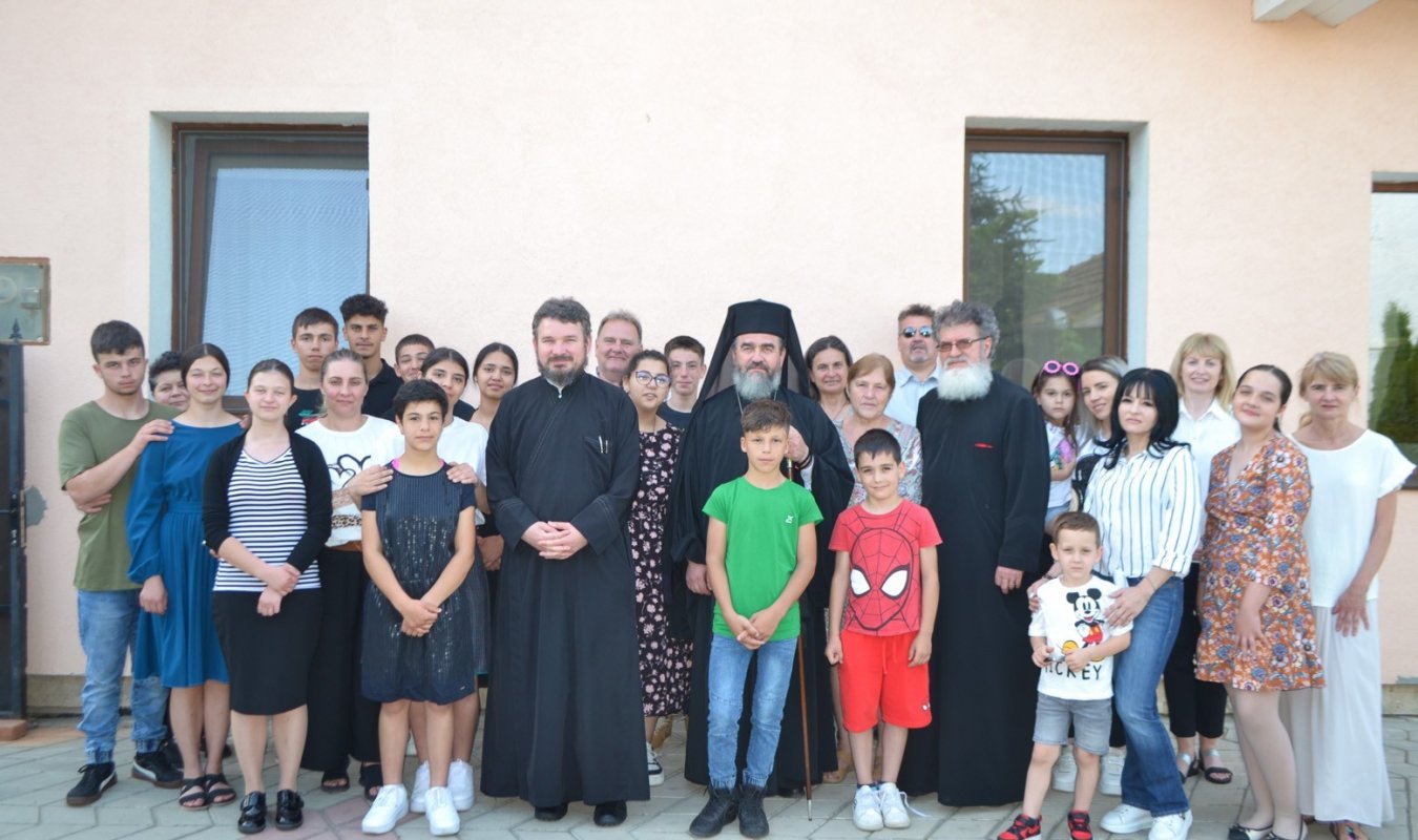 Cinci ani de la deschiderea Casei de tip familial pentru copii din localitatea hunedoreană Săulești 334510