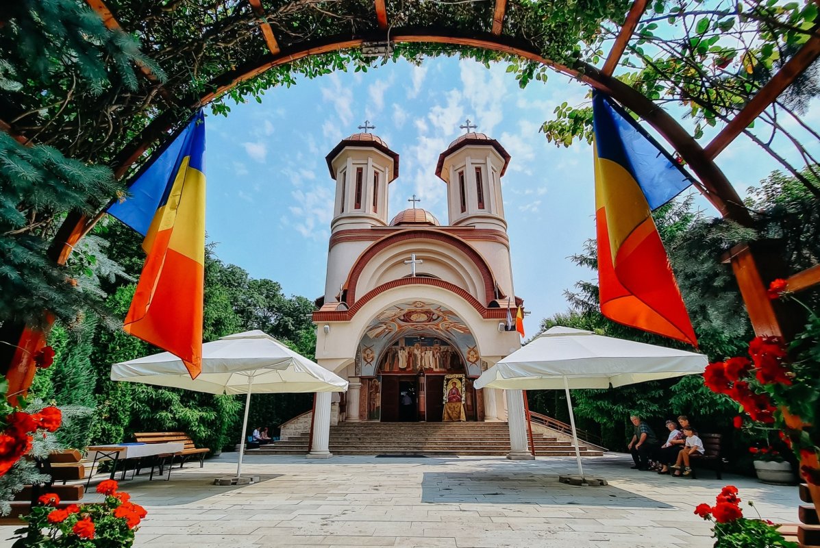 Hramul de vară al Bisericii „Înălțarea Sfintei Cruci” și „Sfântul Apostol Bartolomeu” din Cluj-Napoca 334495