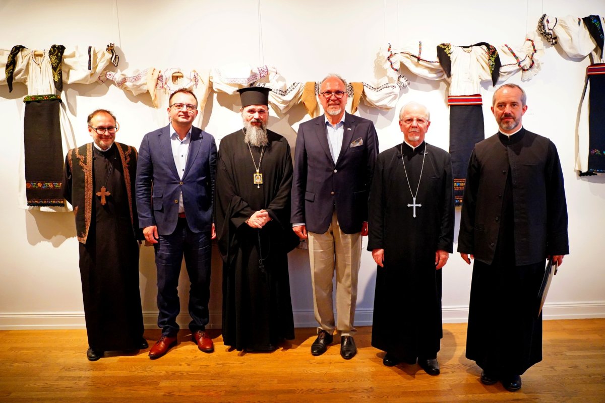 Ia românească, sărbătorită prin expoziție și conferință la Stockholm 334557