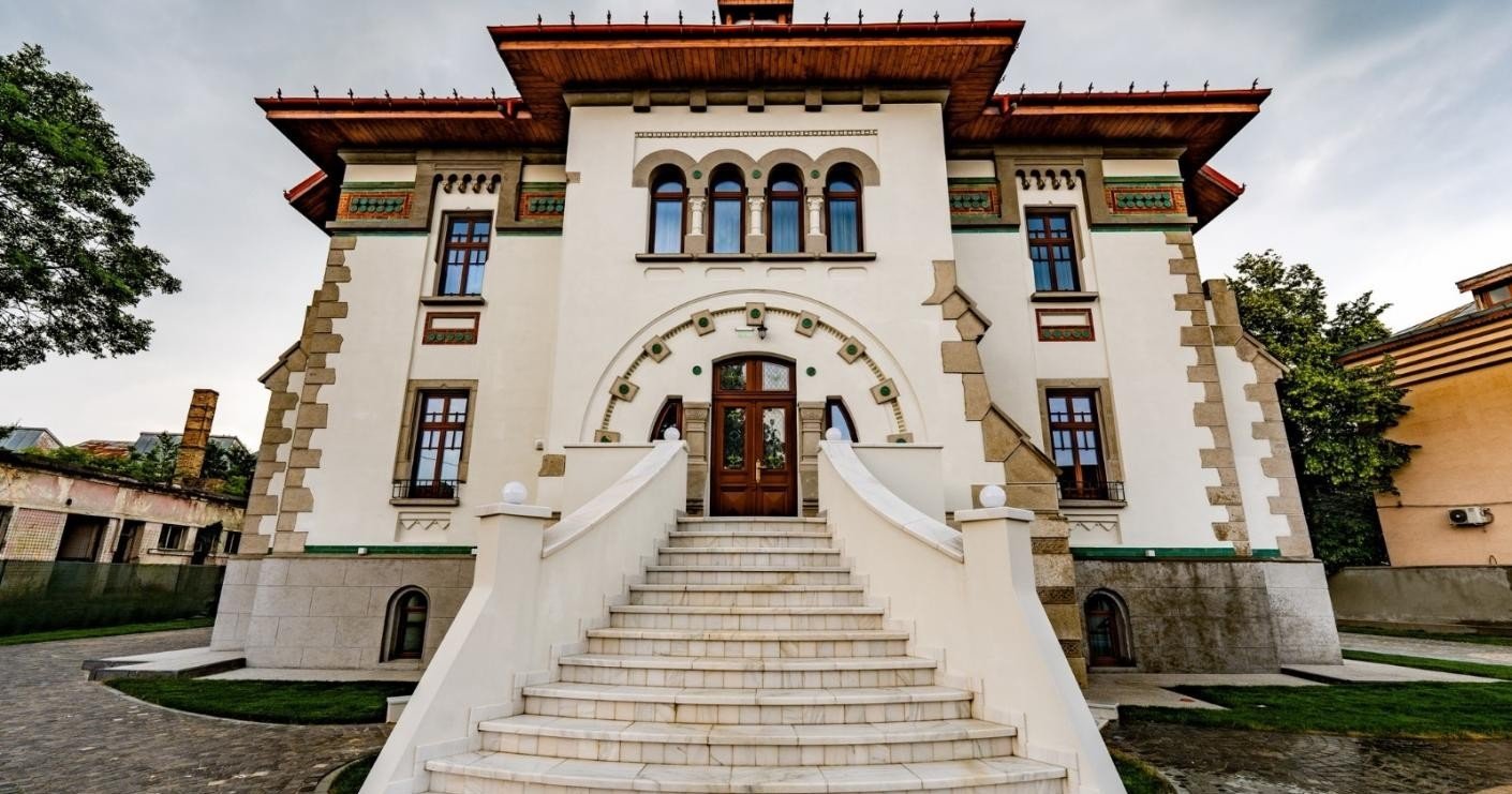 Nou centru administrativ pentru Arhiepiscopia Romanului și Bacăului 334491