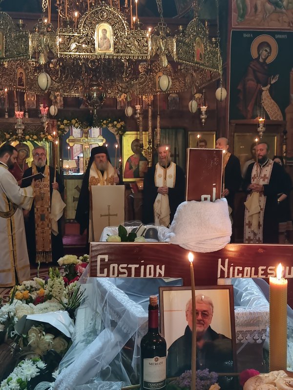 Teologul și etnologul Costion Nicolescu a fost condus pe ultimul drum 334586