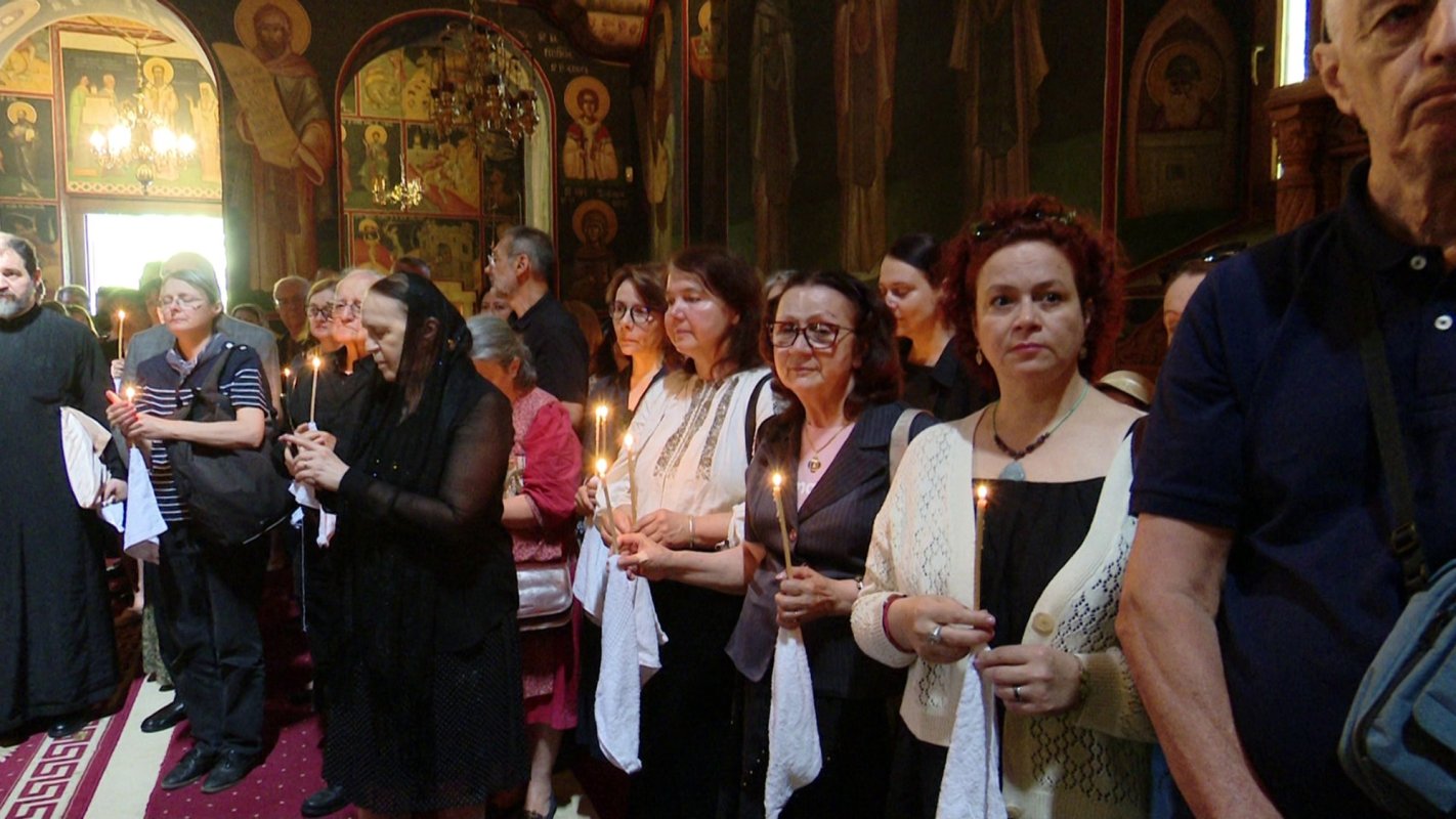 Teologul și etnologul Costion Nicolescu a fost condus pe ultimul drum 334591