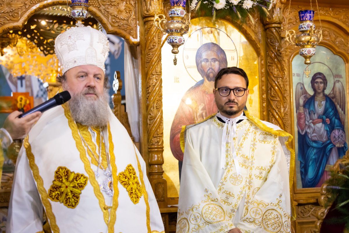 Extinderea complexului bisericesc al Parohiei „Sfânta Treime”-Militari 334677