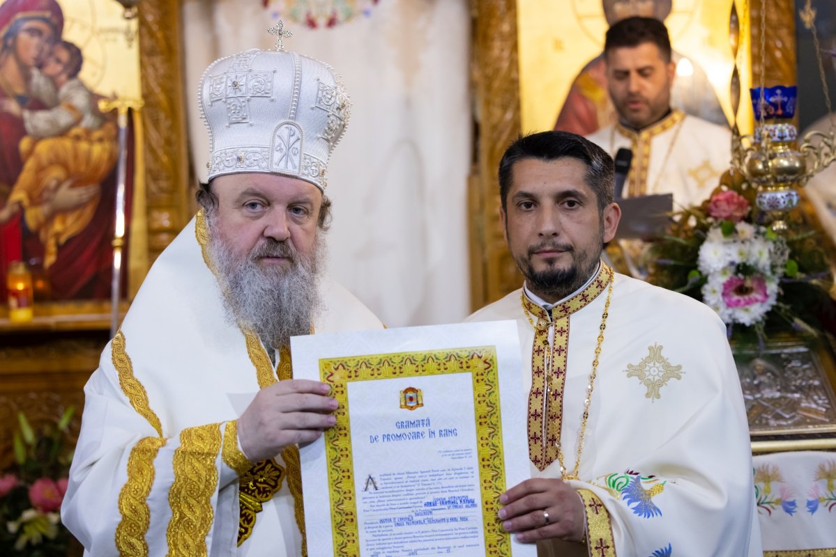 Extinderea complexului bisericesc al Parohiei „Sfânta Treime”-Militari 334678