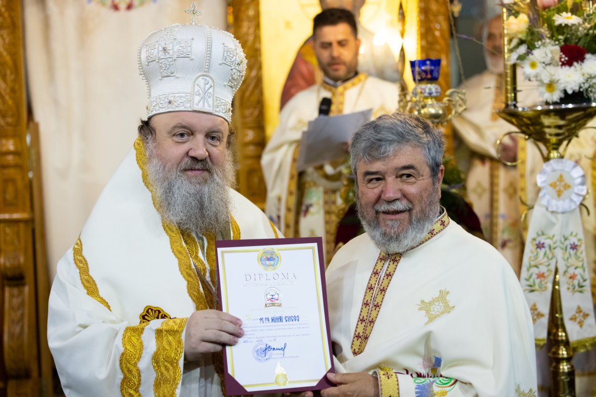 Extinderea complexului bisericesc al Parohiei „Sfânta Treime”-Militari 334680