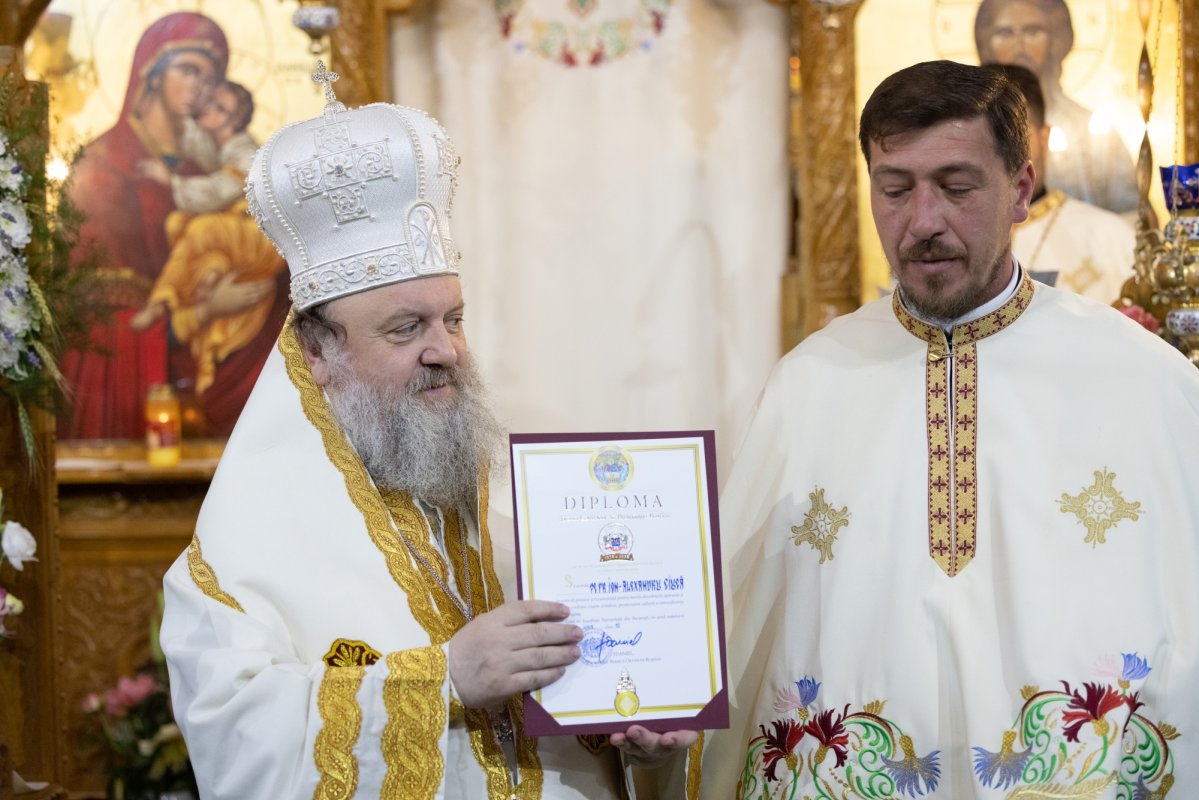 Extinderea complexului bisericesc al Parohiei „Sfânta Treime”-Militari 334681