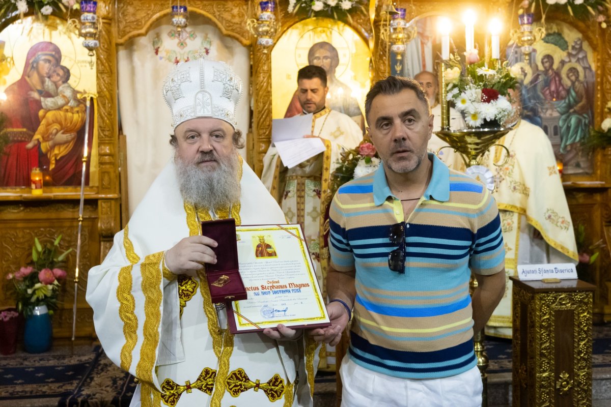 Extinderea complexului bisericesc al Parohiei „Sfânta Treime”-Militari 334684