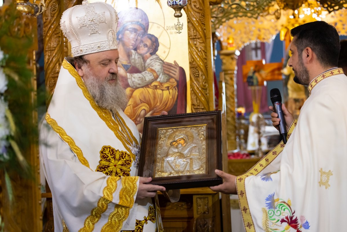 Extinderea complexului bisericesc al Parohiei „Sfânta Treime”-Militari 334695