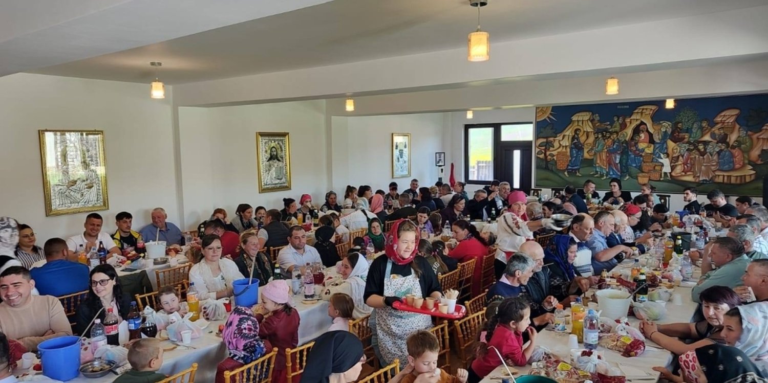 La Urşiţa, hramul bisericii este în fiecare zi 333796