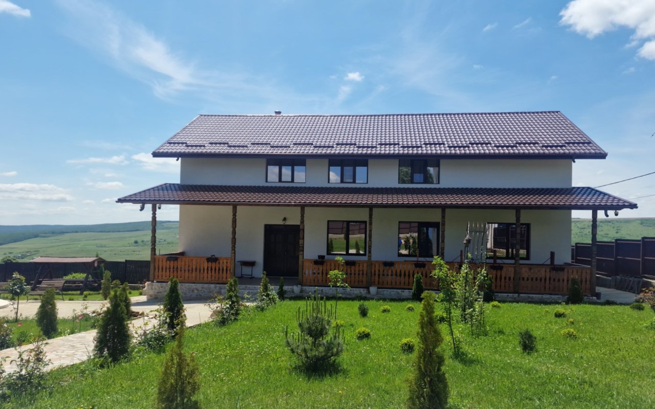 La Urşiţa, hramul bisericii este în fiecare zi 333797