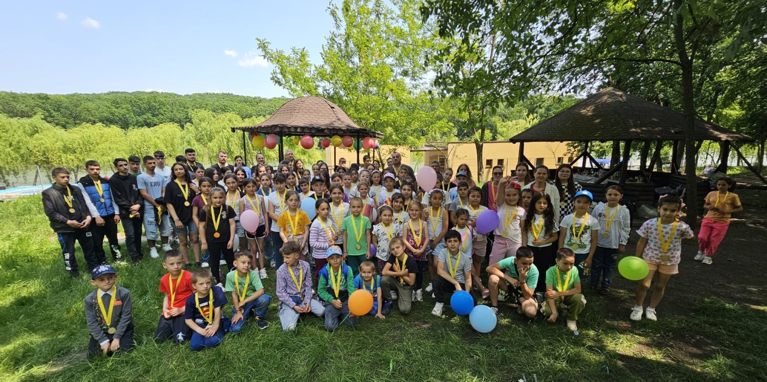 La Urşiţa, hramul bisericii este în fiecare zi 333799