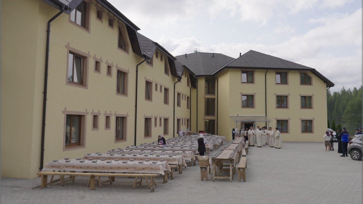 Părintele Iustin Pârvu, pomenit la Mănăstirea Petru Vodă 334608