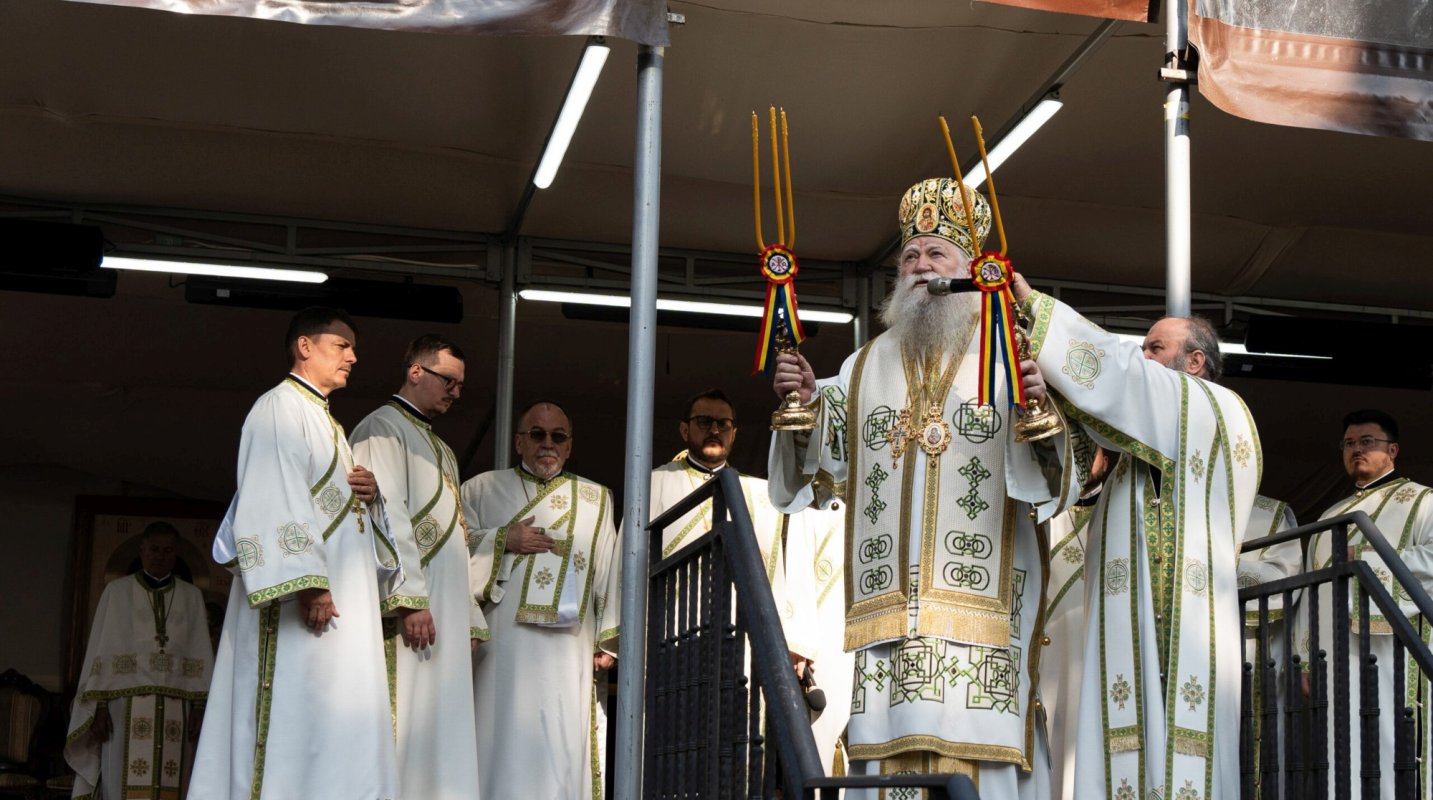 Duminica Tuturor Sfinților la Catedrala Arhiepiscopală din Suceava 334738