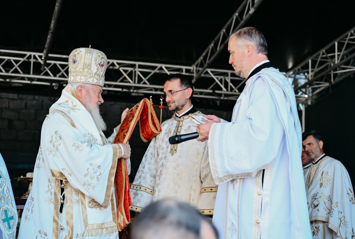 Resfințirea bisericii din parohia misionară Turda-Fabrici 334735