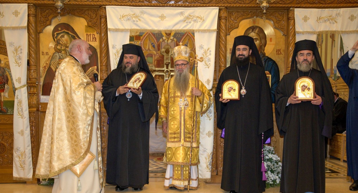 Biserica Parohiei Padova I din Italia a fost târnosită de patru ierarhi 334913