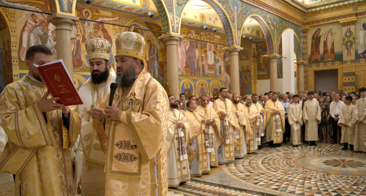 Biserica Parohiei Padova I din Italia a fost târnosită de patru ierarhi 334918