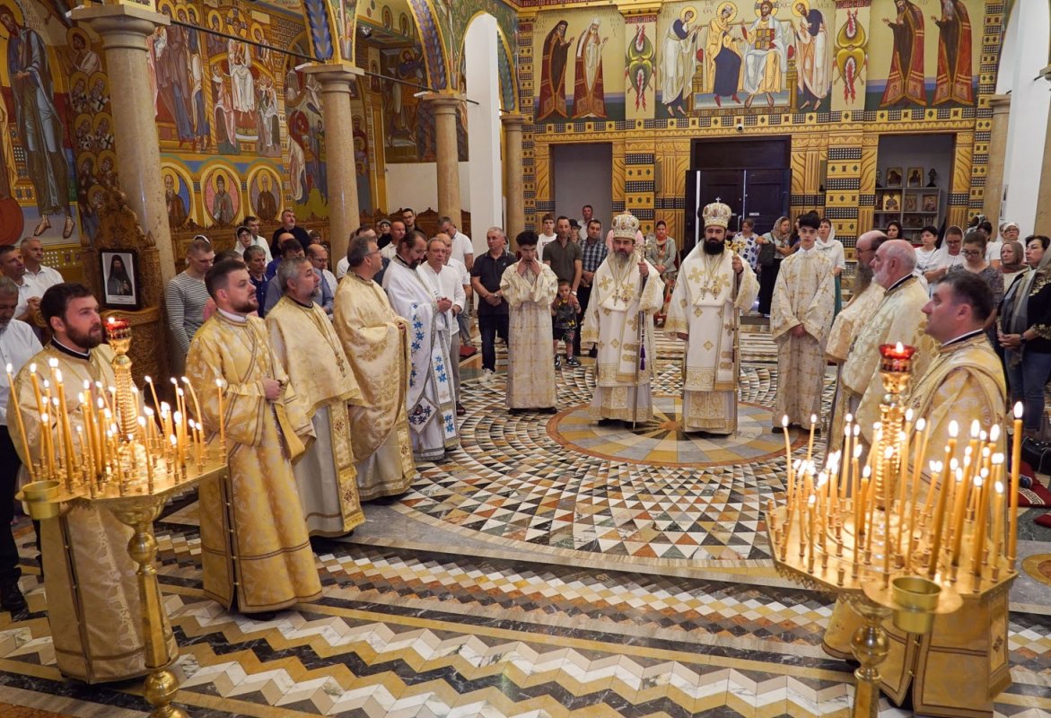 Biserica Parohiei Padova I din Italia a fost târnosită de patru ierarhi 334919