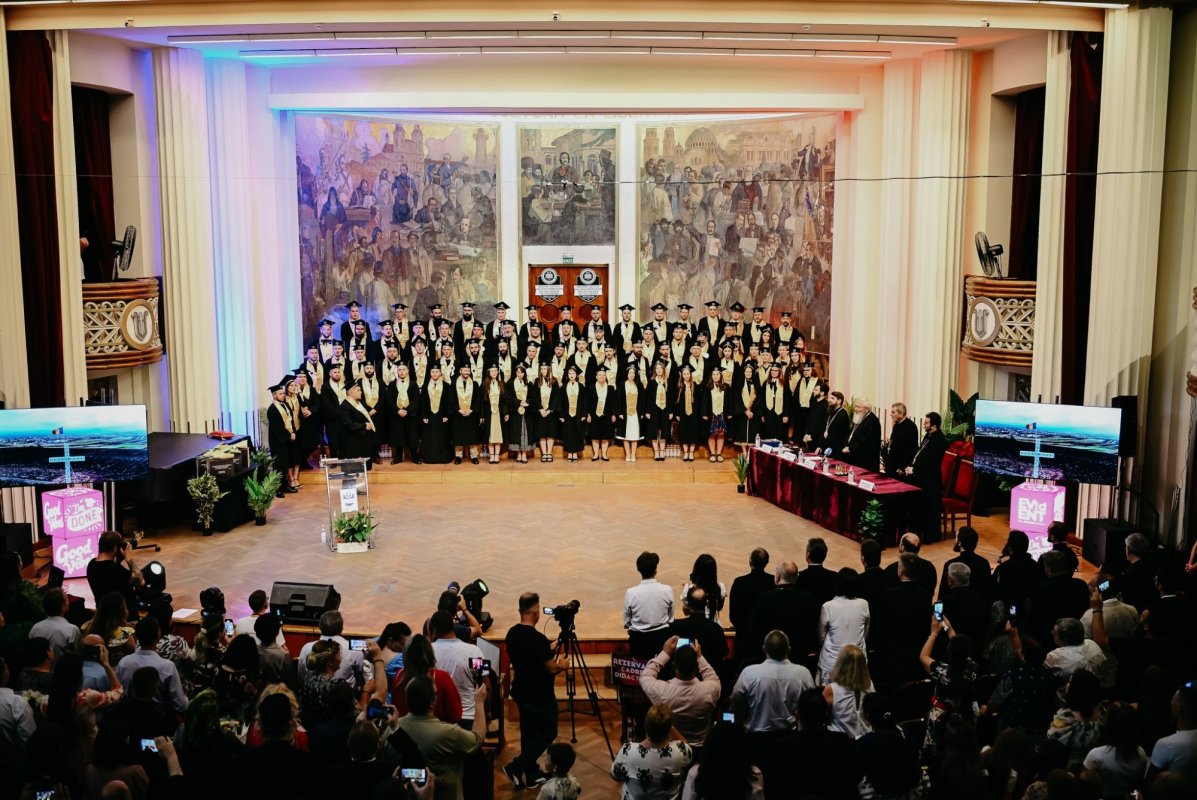 Festivitate de absolvire la Facultatea de Teologie Ortodoxă din Cluj-Napoca 334878