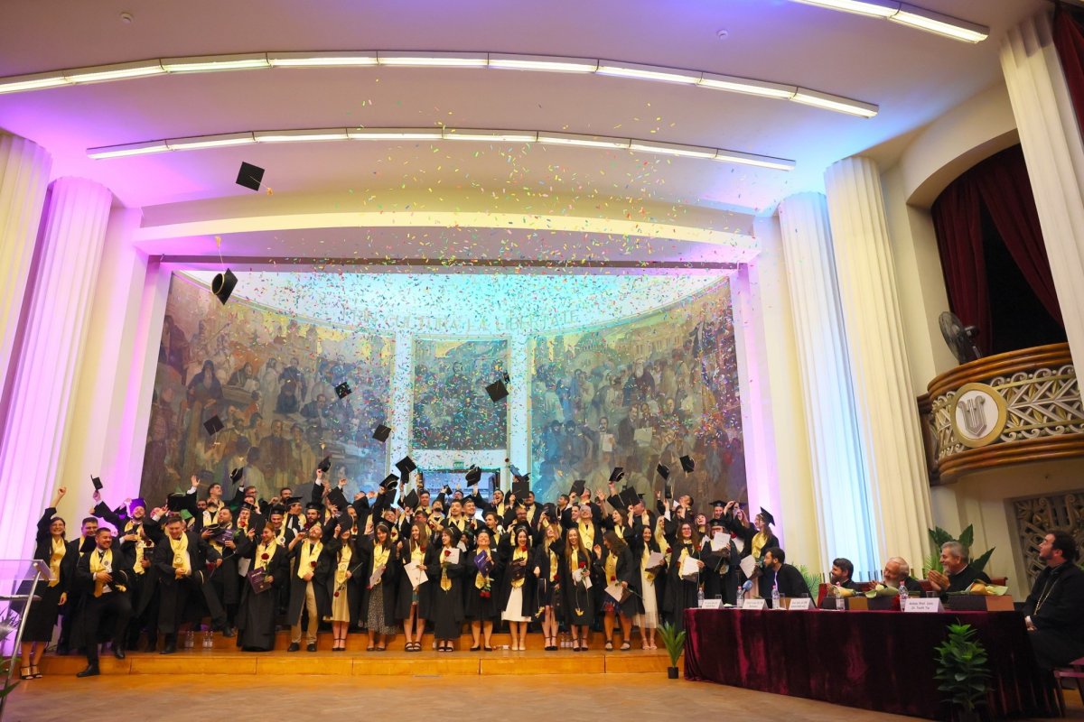Festivitate de absolvire la Facultatea de Teologie Ortodoxă din Cluj-Napoca 334882