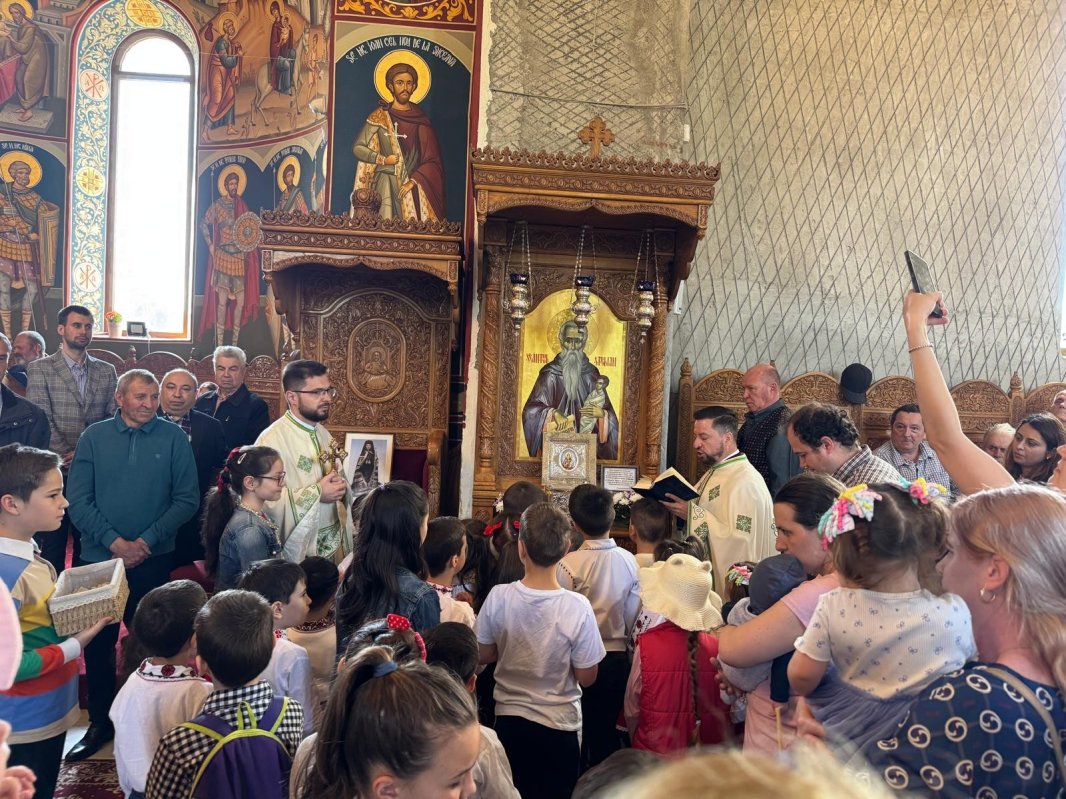 Grija pentru toate vârstele sub umbrirea Duhului Sfânt la Galaţi 334849