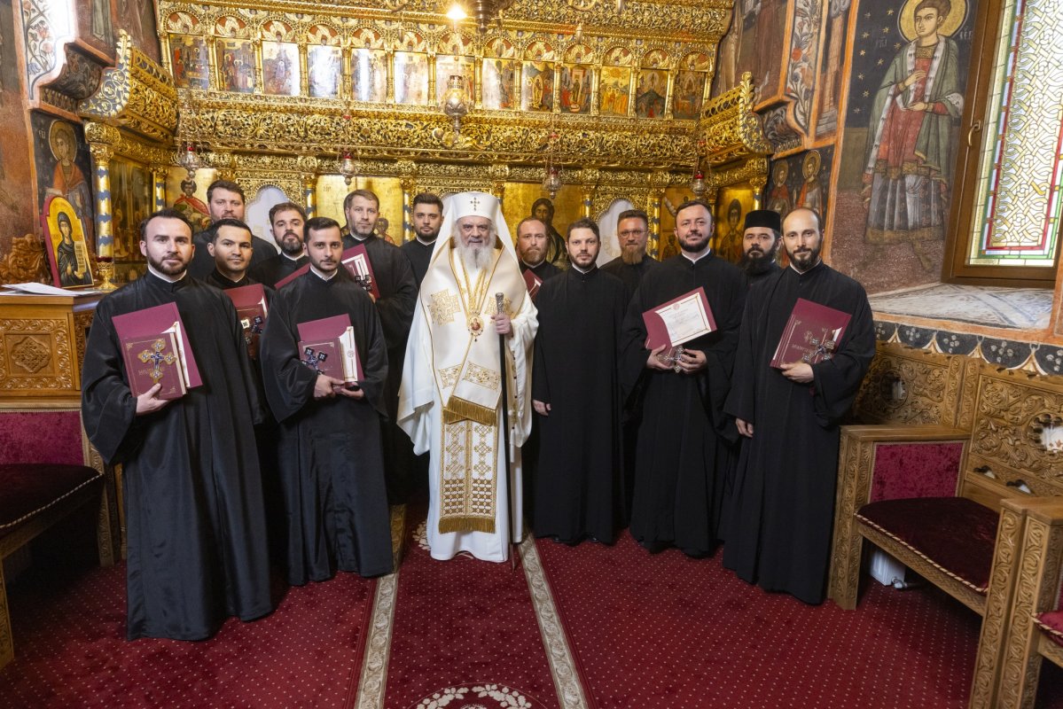 Hirotesii de duhovnici la Paraclisul istoric al Reședinței Patriarhale 334954