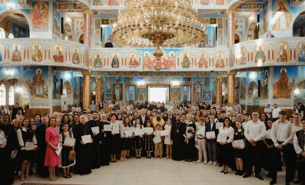 Premierea olimpicilor la religie, la Catedrala Episcopală din Zalău 334896