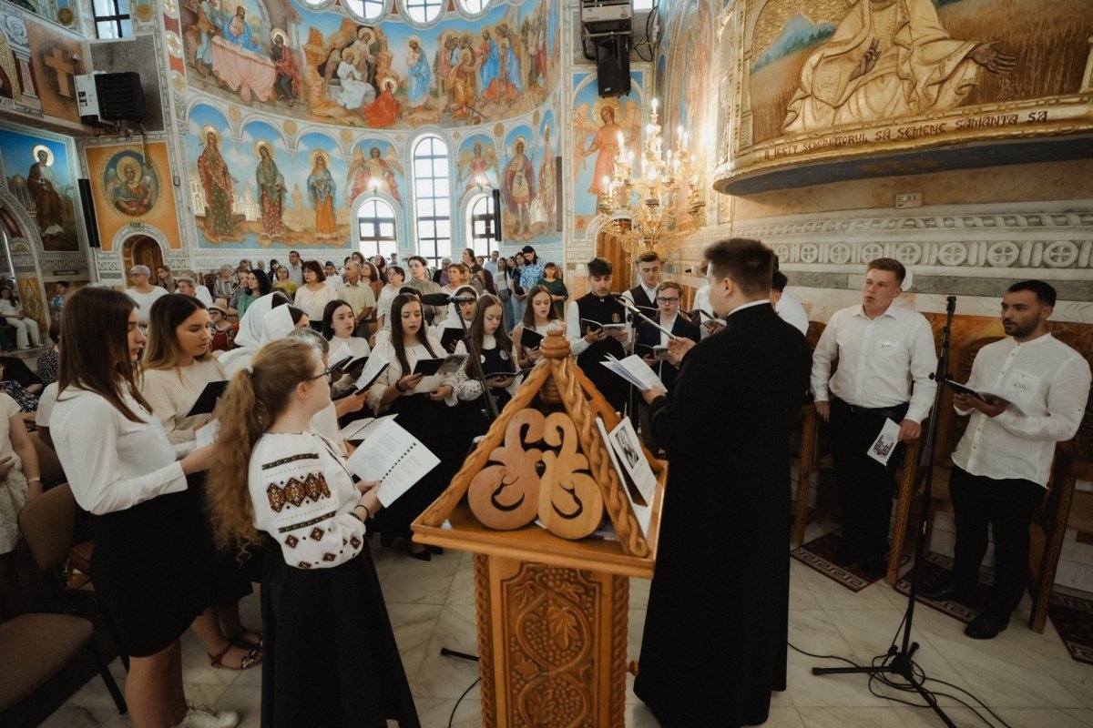 Premierea olimpicilor la religie, la Catedrala Episcopală din Zalău 334899