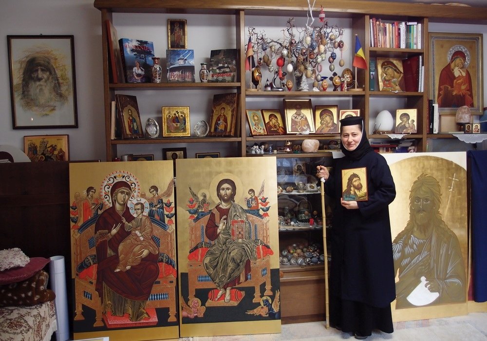 „Trăim într-o atmosferă pur românească” 334418