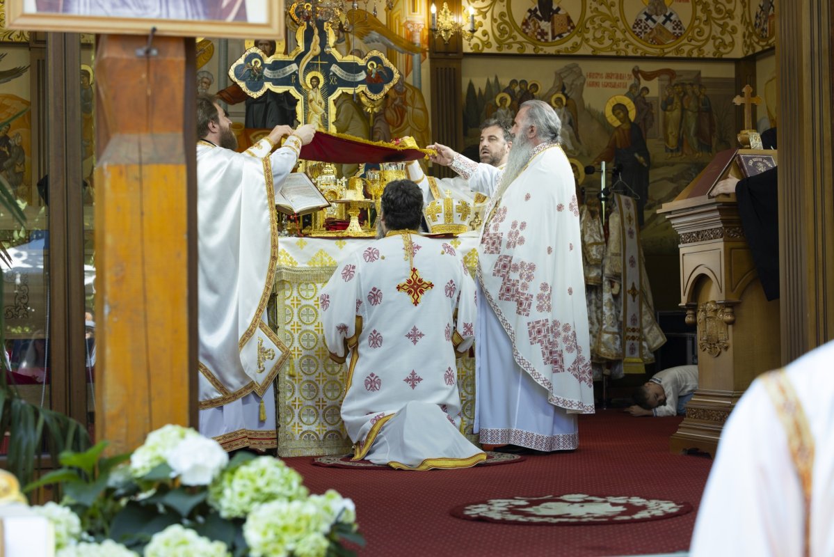 Modelul Botezătorului Ioan evidențiat la Paraclisul Catedralei Naționale 335435