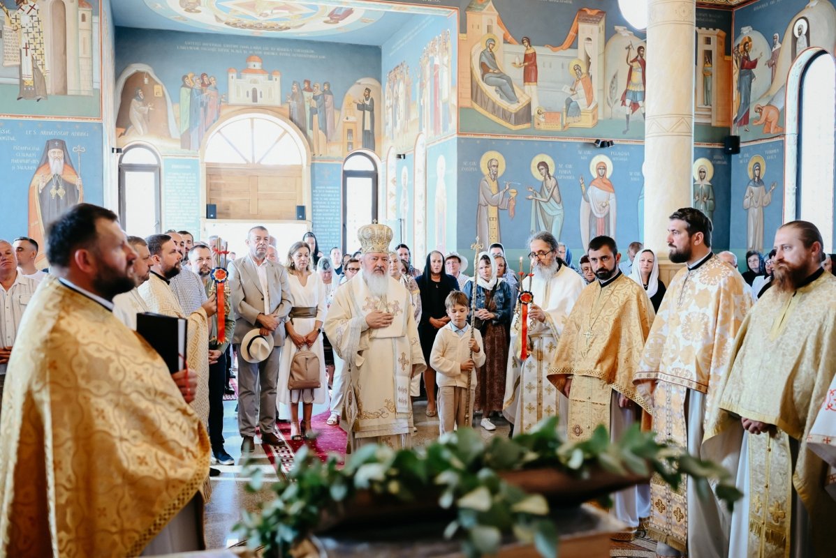 Hramul de vară al Mănăstirii Someșul Cald 335527